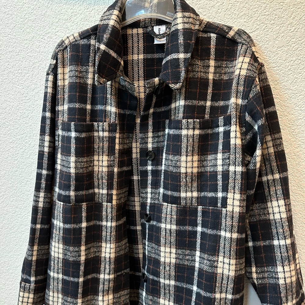 Plaid jacket shirt Ladies size L Aboud Nordstrom Rack. button down